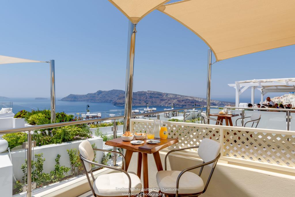 Enalion White Suites Oia Buitenkant foto